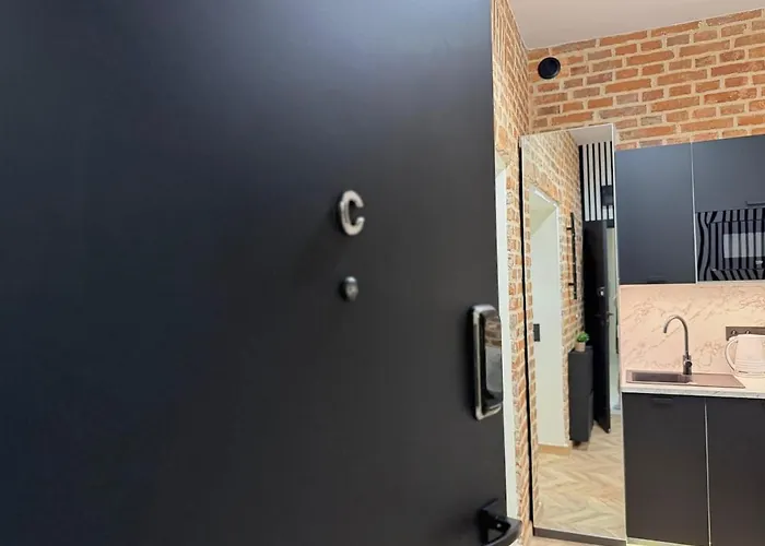 Wyjatkowe Miejsce W Sercu Wroclawia فروتسواف